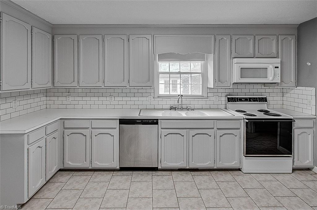 property viewer photo 11