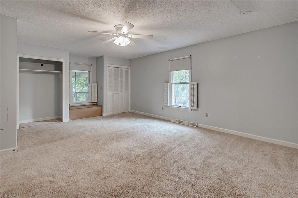 property viewer photo 18