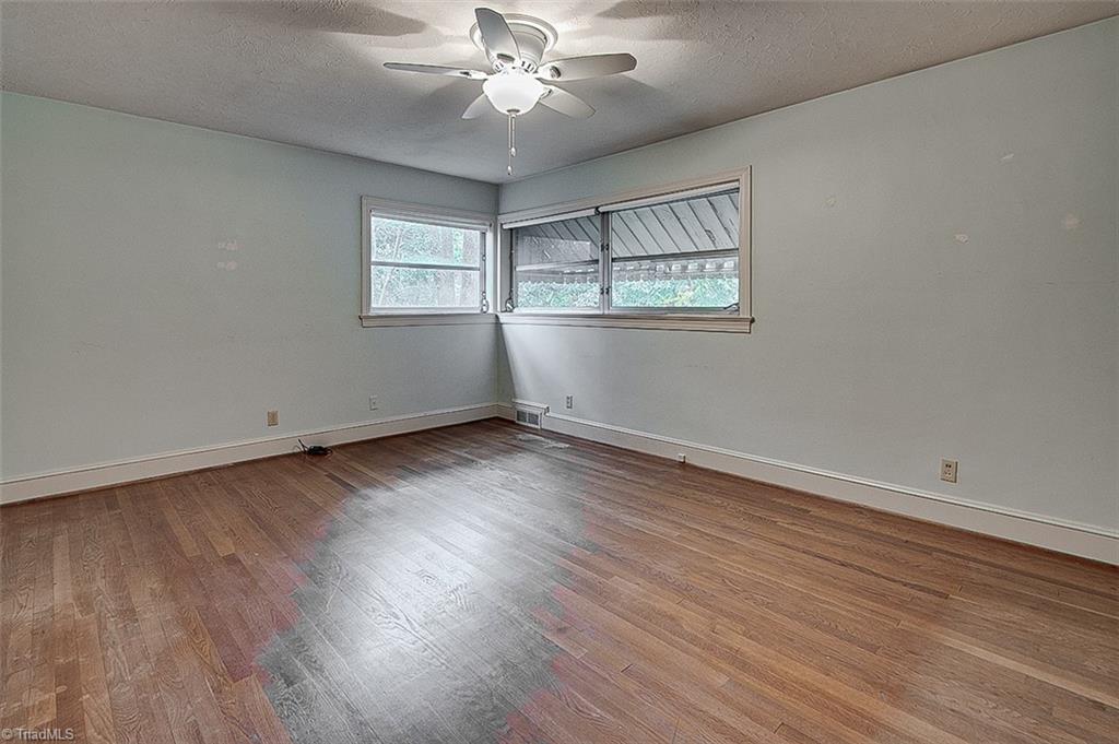 property viewer photo 21