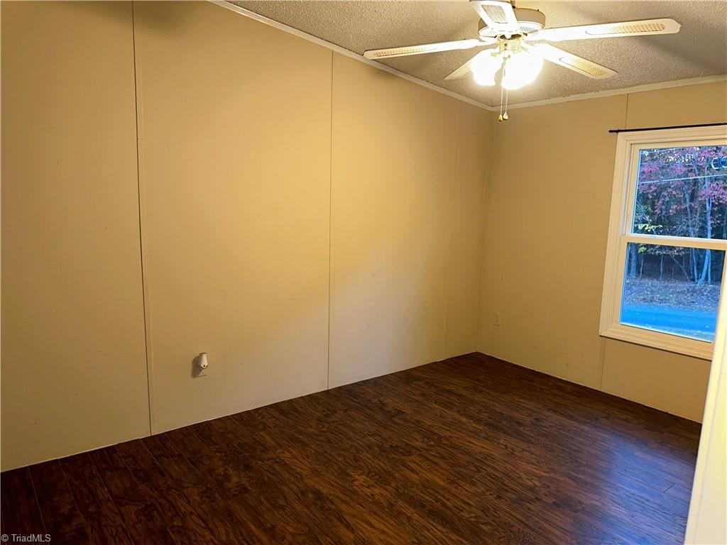 property viewer photo 16