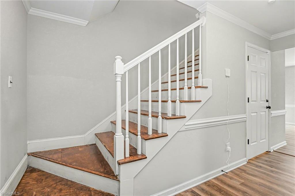property viewer photo 12
