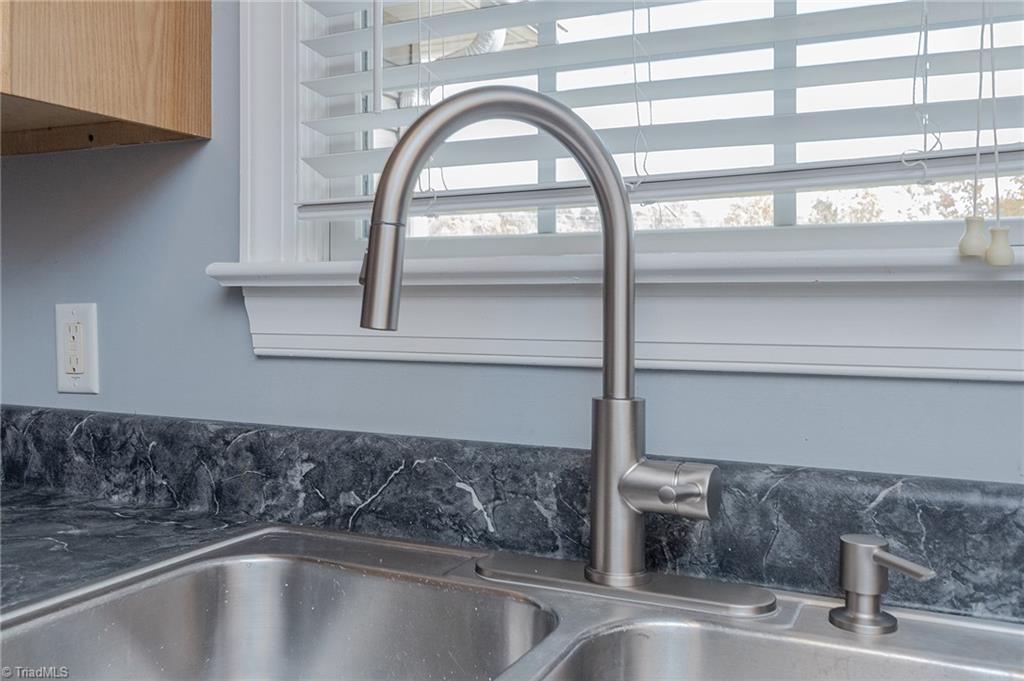 property viewer photo 13