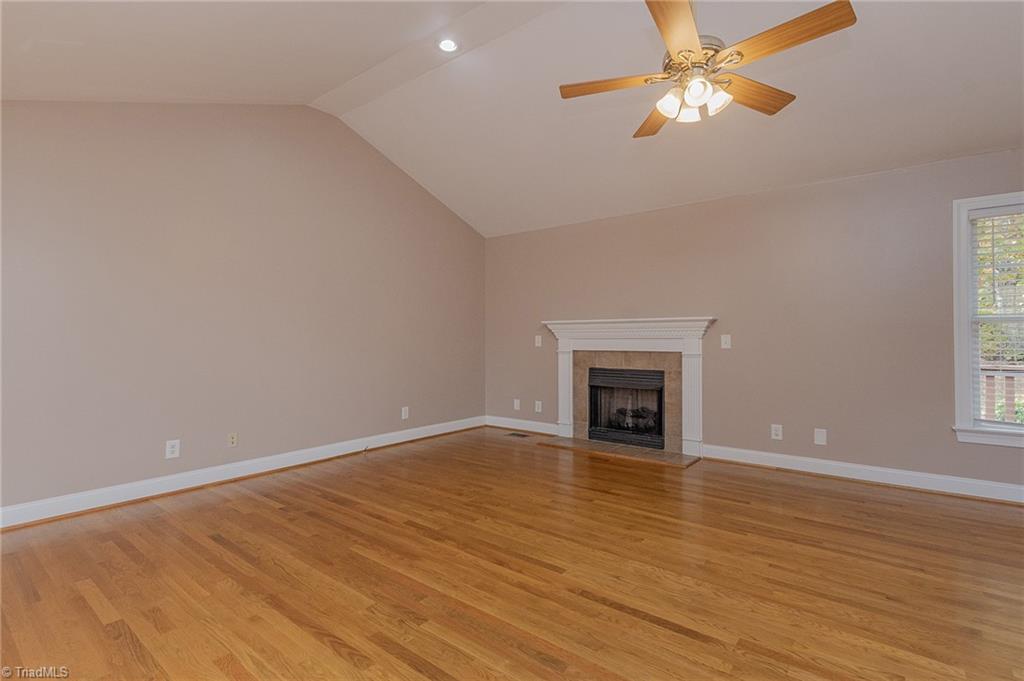 property viewer photo 18