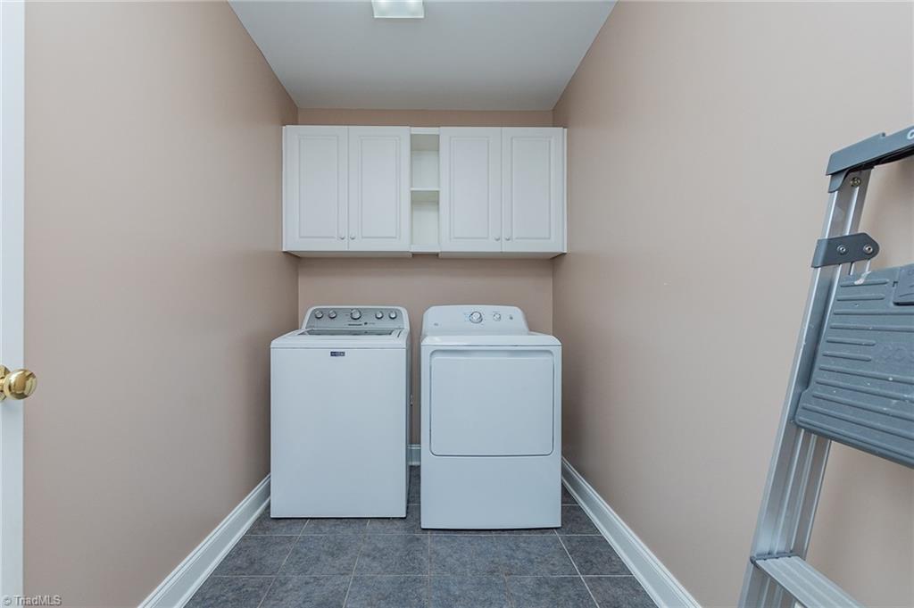 property viewer photo 19