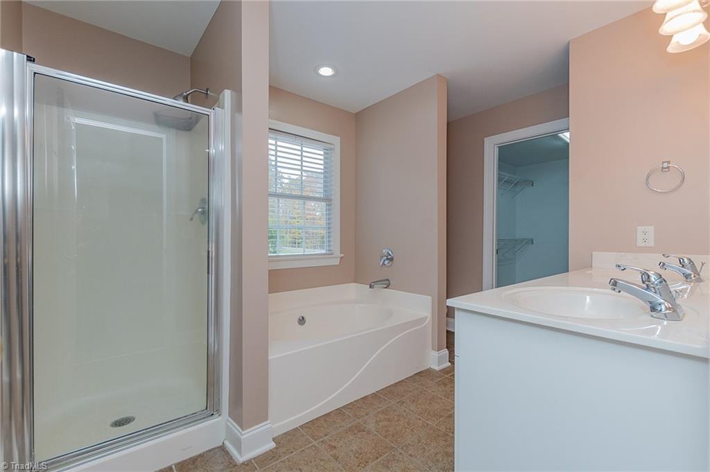 property viewer photo 22
