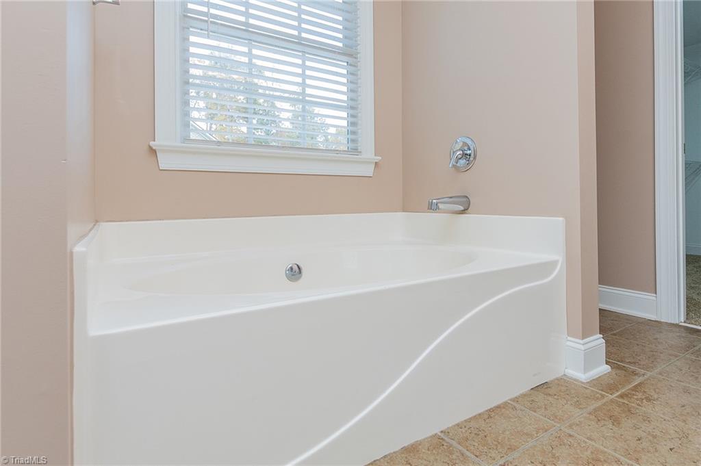 property viewer photo 23
