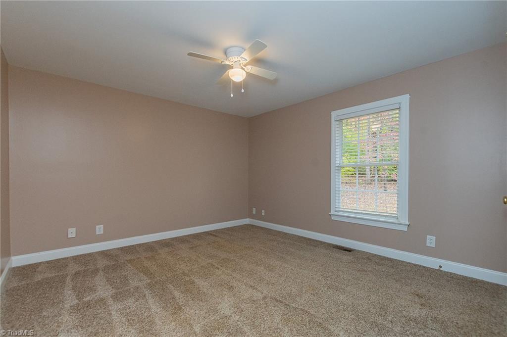 property viewer photo 24