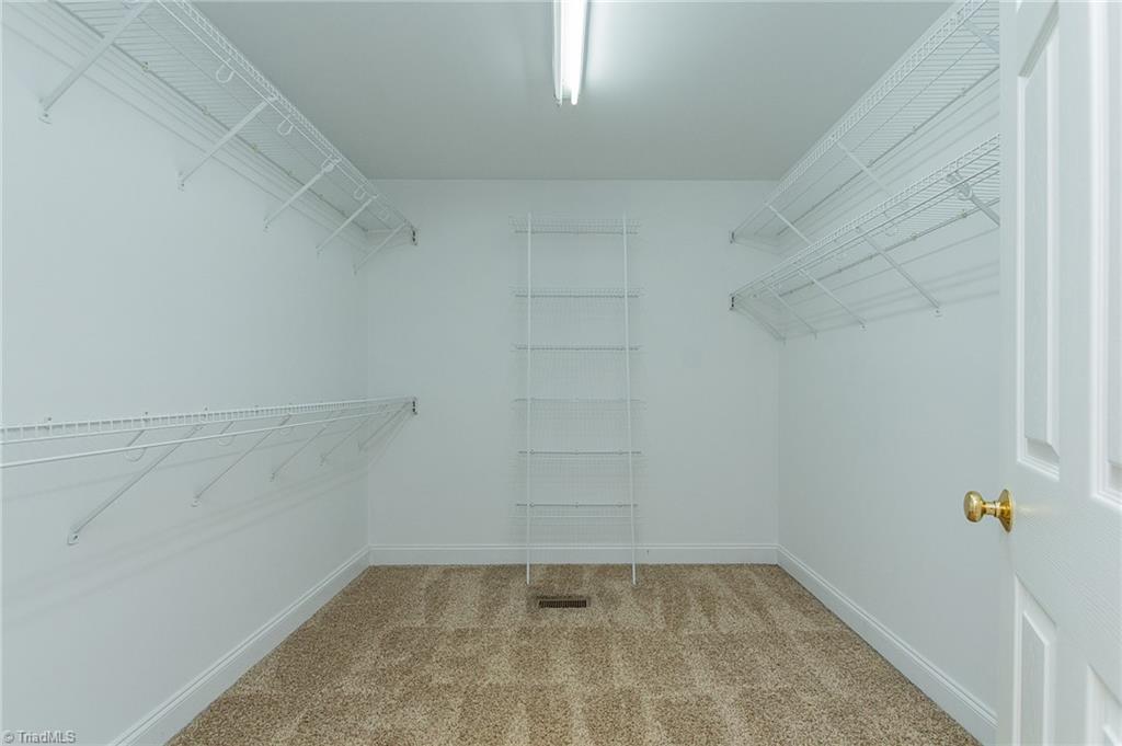 property viewer photo 25