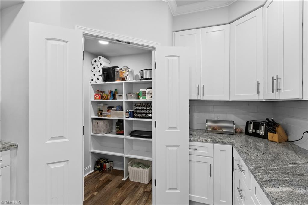 property viewer photo 14
