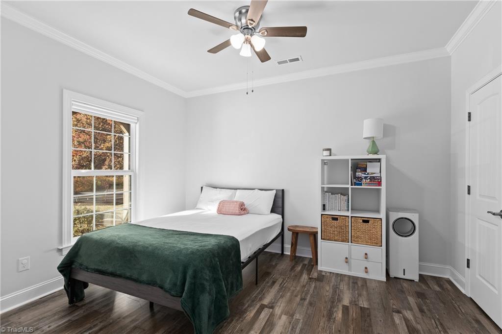 property viewer photo 16