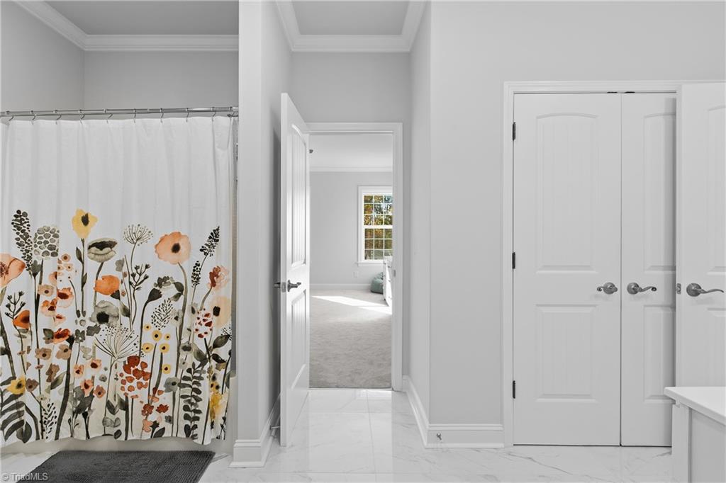 property viewer photo 31