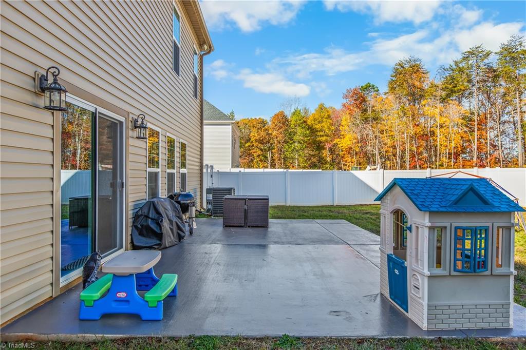 property viewer photo 37