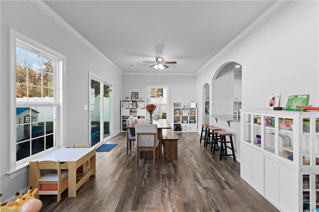 property viewer photo 7