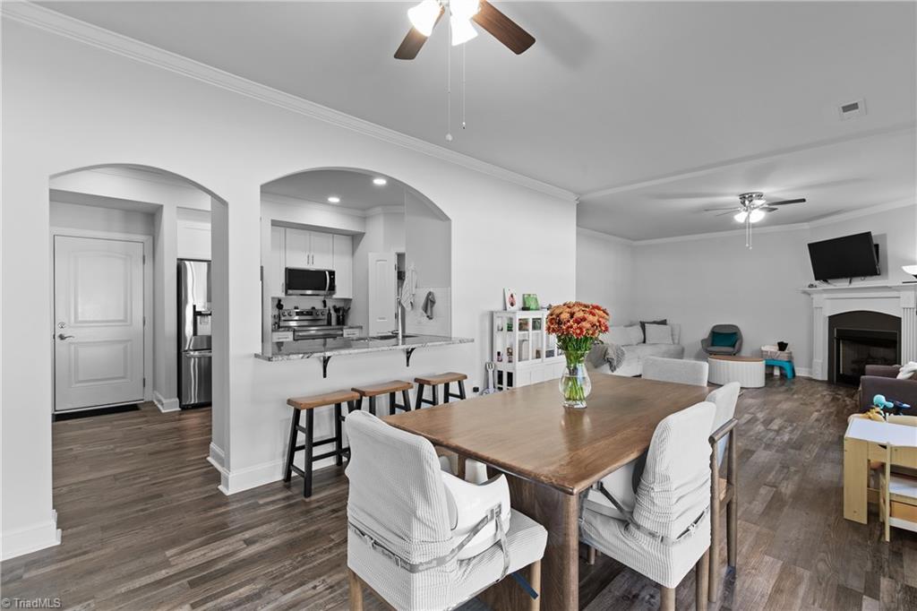 property viewer photo 9