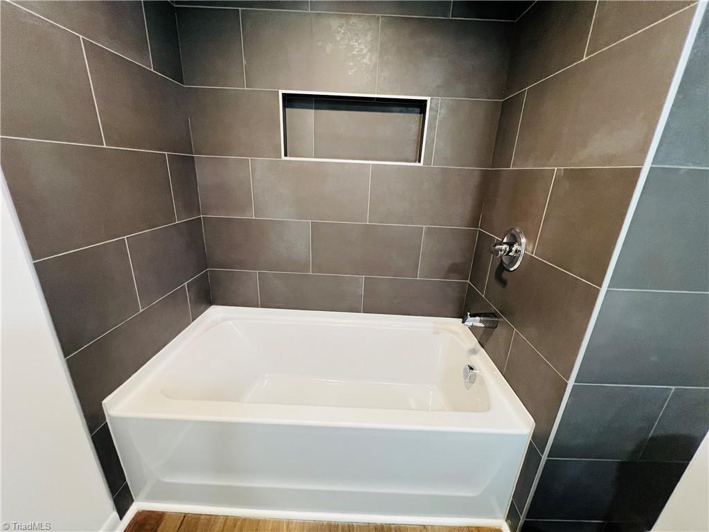 property viewer photo 29