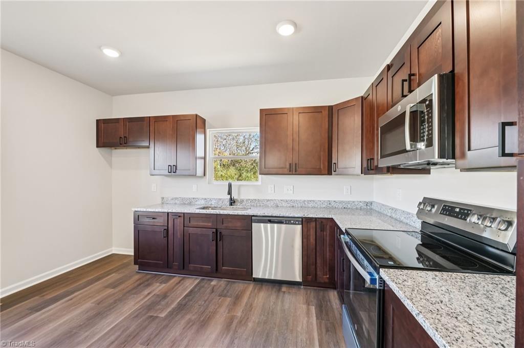 property viewer photo 13