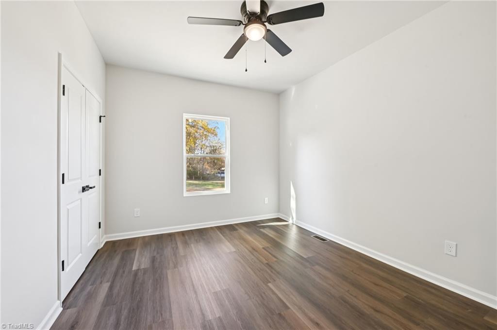 property viewer photo 23