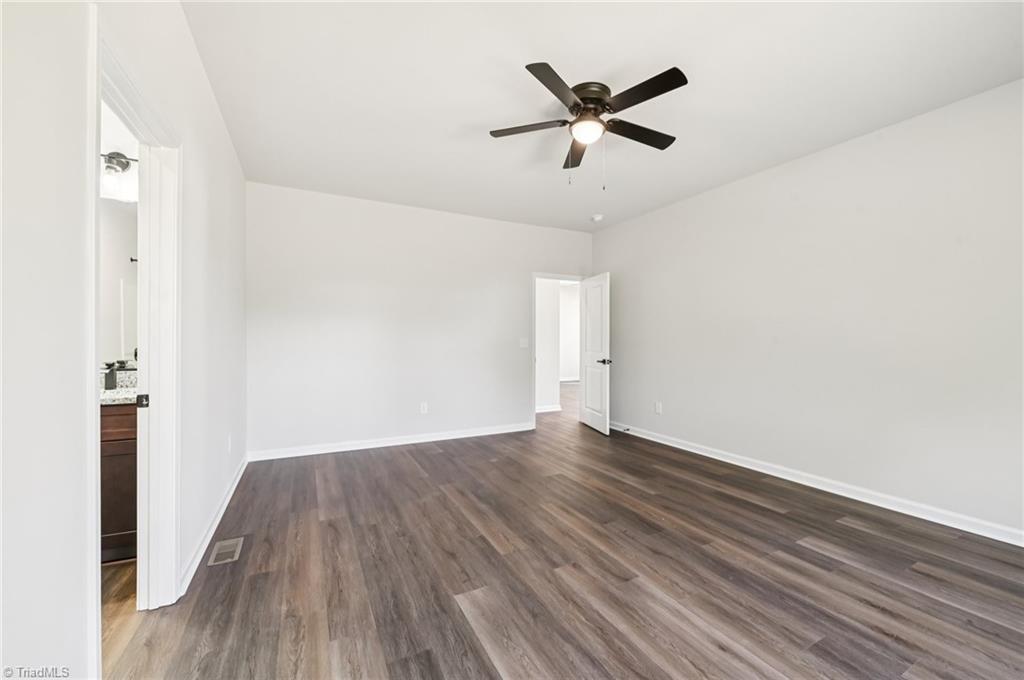 property viewer photo 25