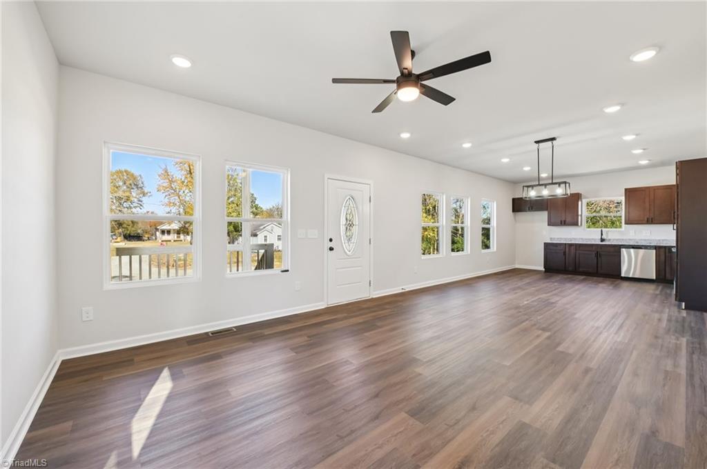property viewer photo 5