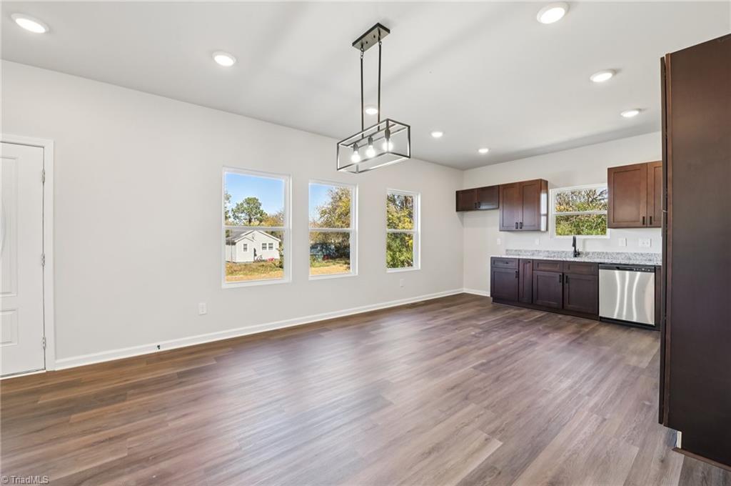 property viewer photo 8