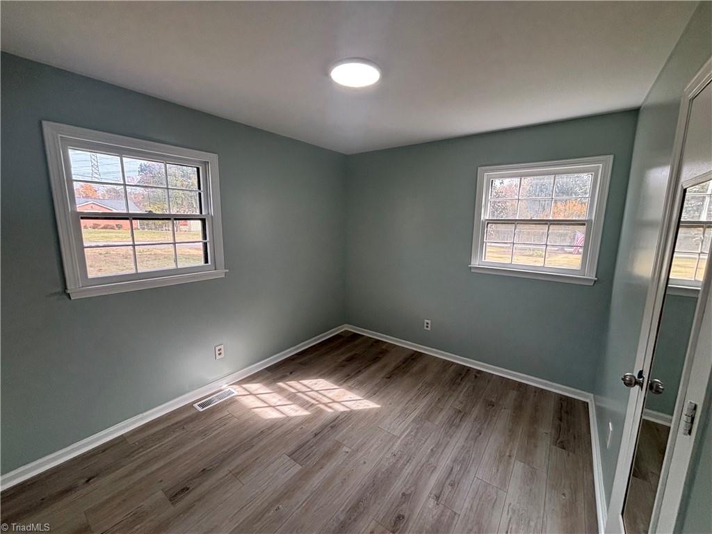 property viewer photo 15