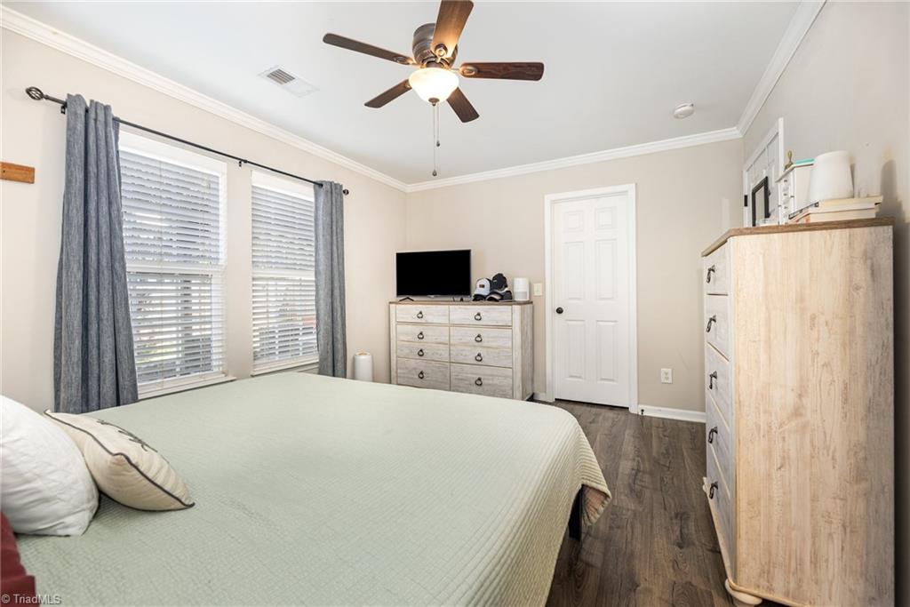 property viewer photo 12