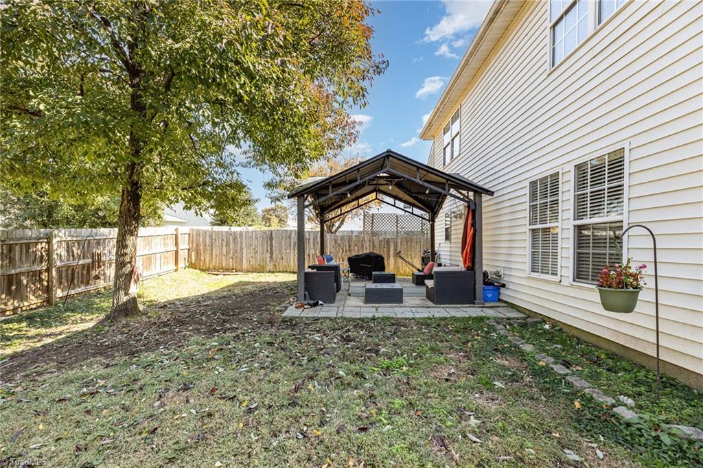 property viewer photo 17