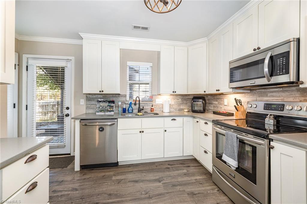 property viewer photo 6