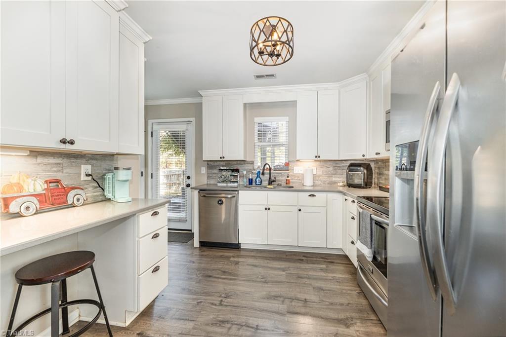 property viewer photo 7