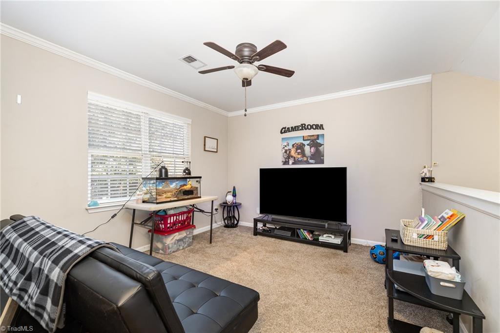 property viewer photo 9