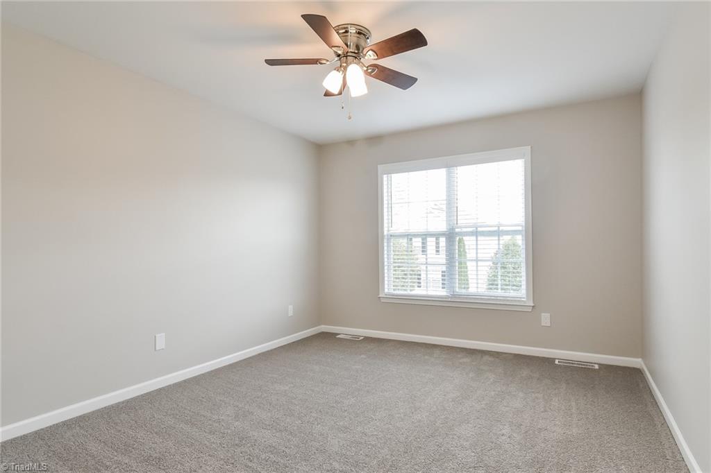 property viewer photo 10