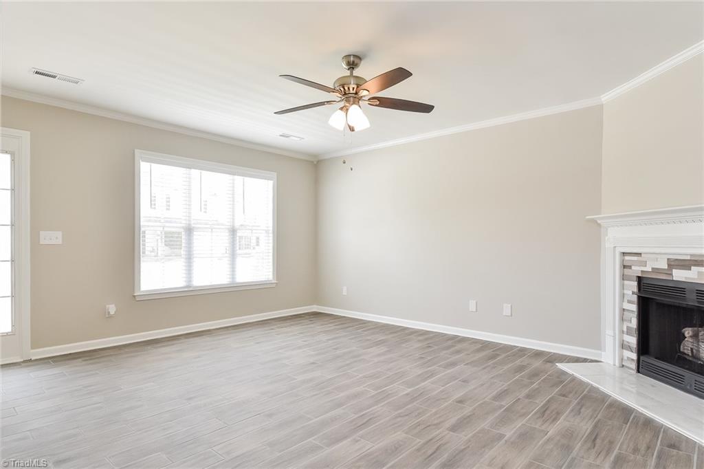 property viewer photo 3