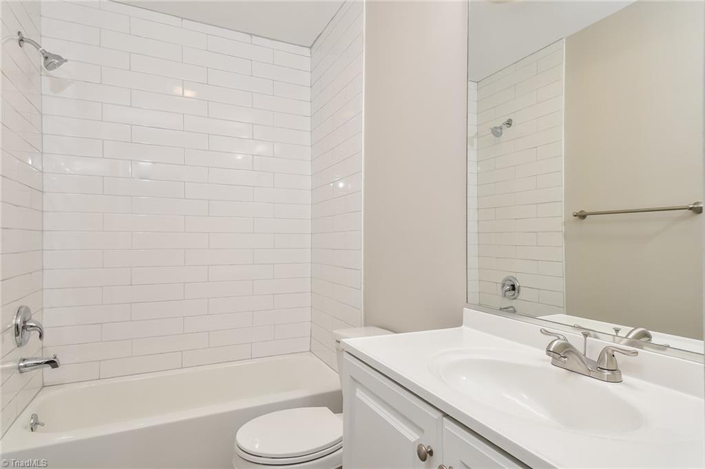 property viewer photo 8