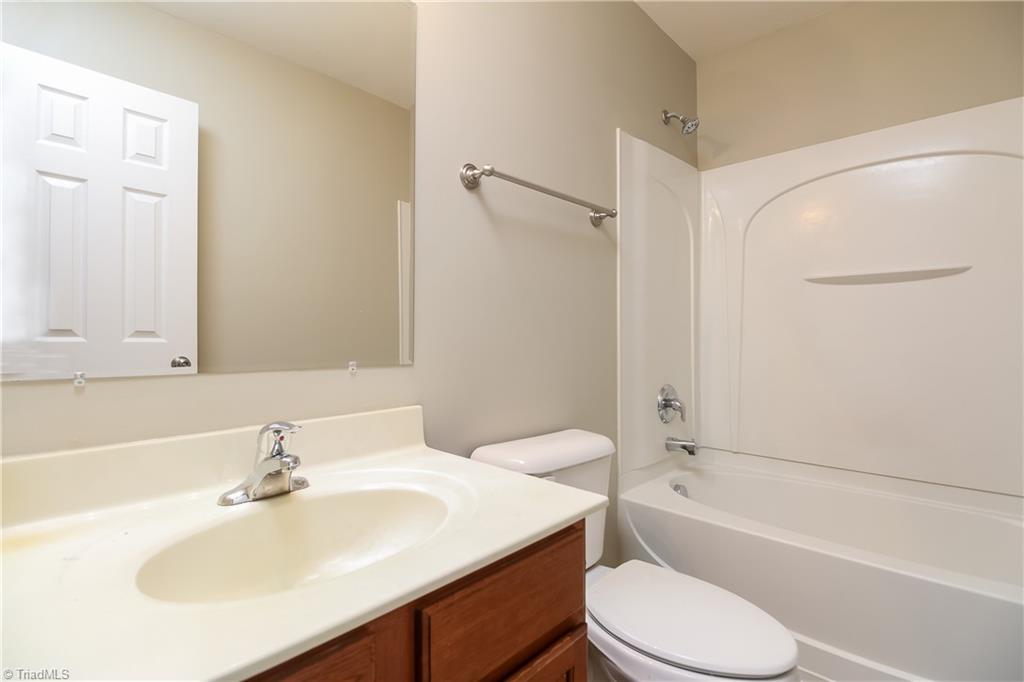 property viewer photo 16