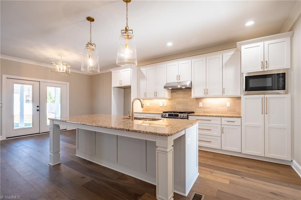property viewer photo 13