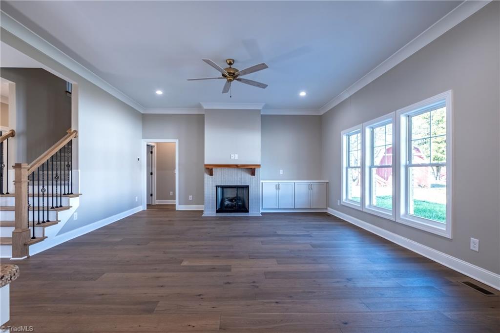 property viewer photo 15