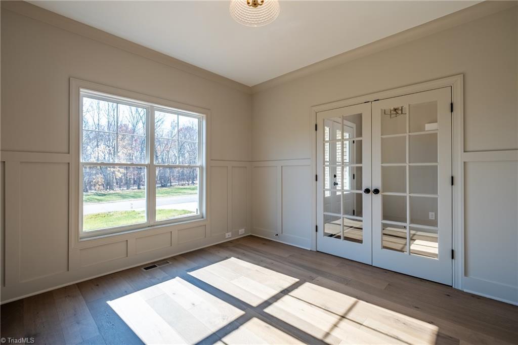 property viewer photo 18