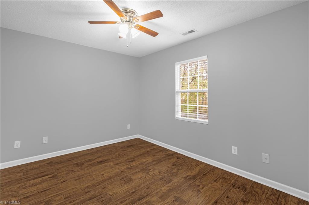 property viewer photo 20