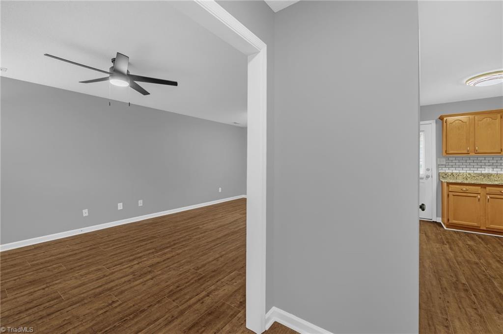 property viewer photo 4