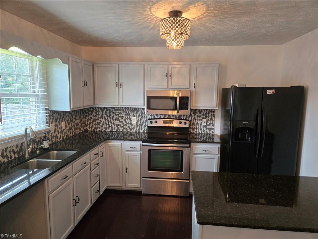 property viewer photo 9