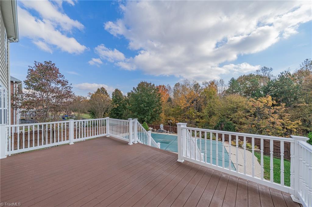 property viewer photo 12