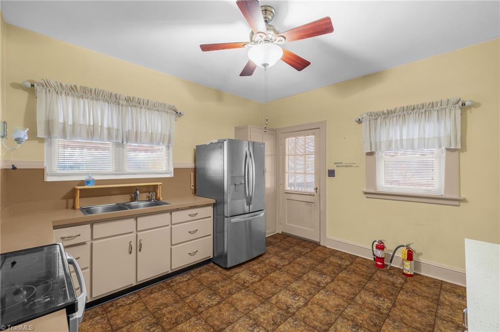 property viewer photo 12