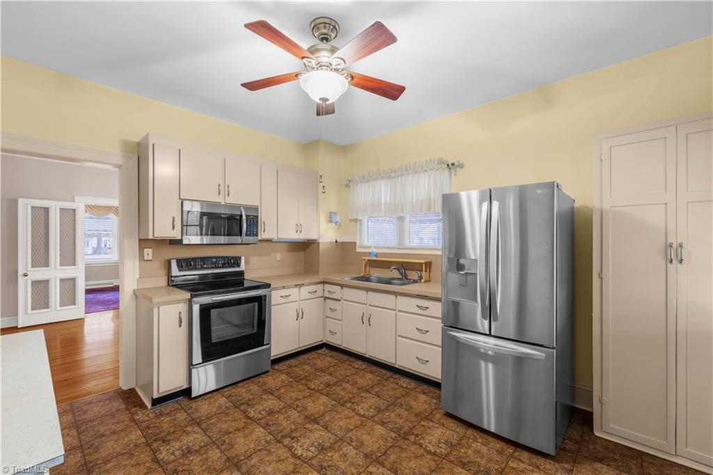 property viewer photo 14