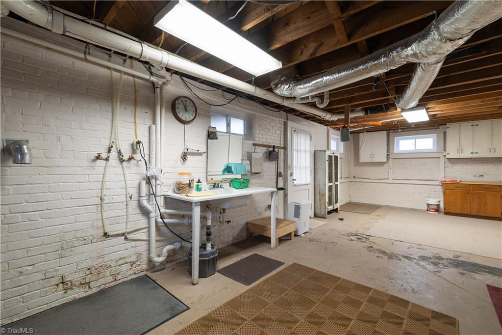 property viewer photo 32
