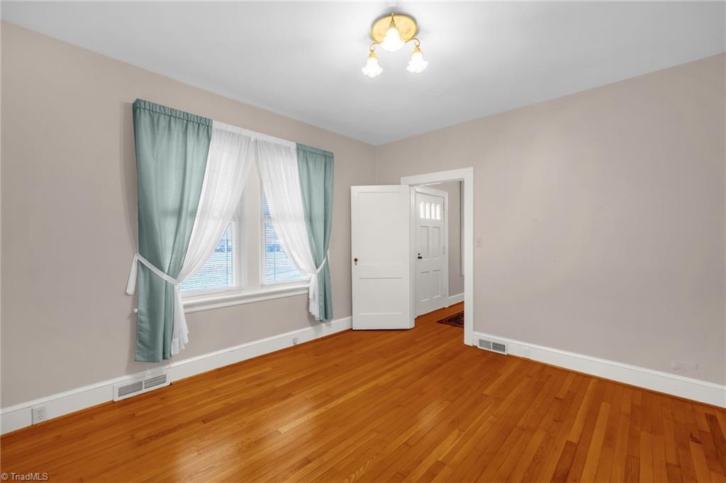 property viewer photo 8