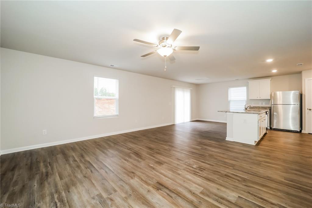 property viewer photo 1