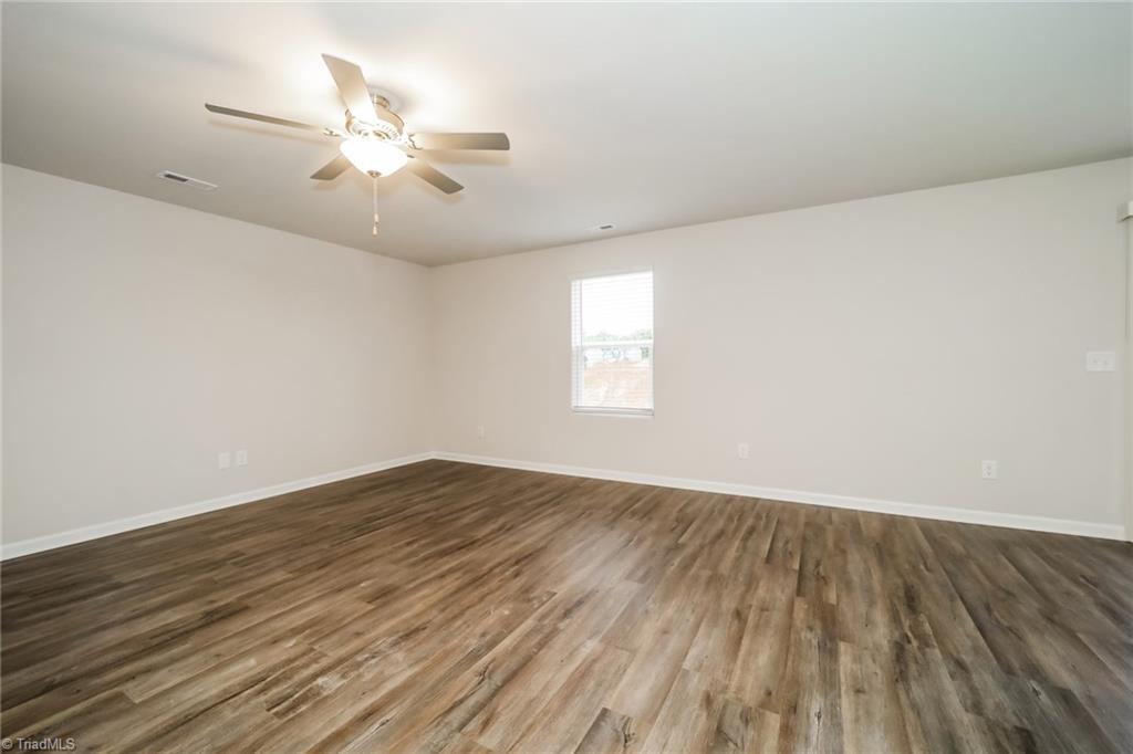 property viewer photo 2