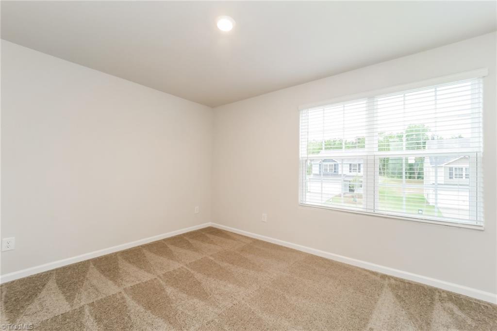 property viewer photo 9