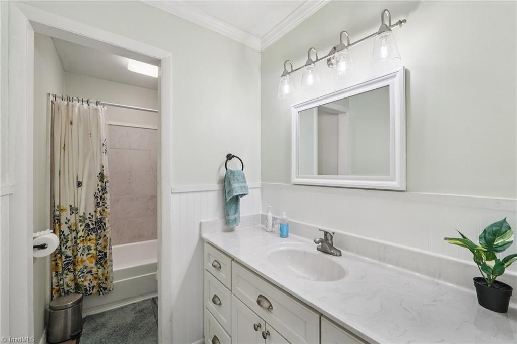 property viewer photo 27