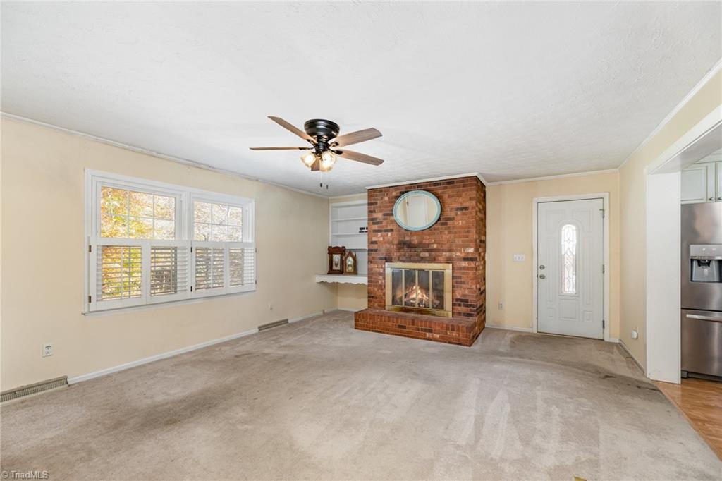 property viewer photo 3